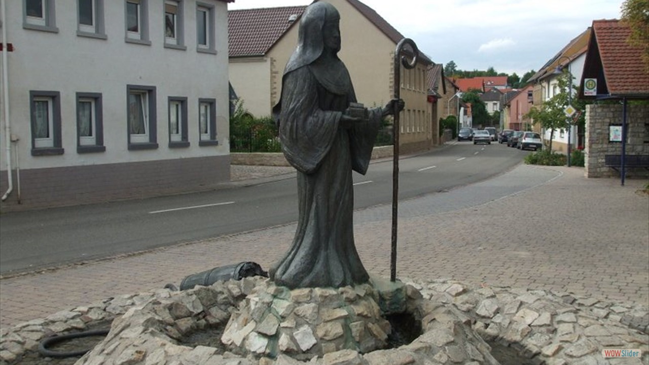 Dorfplatz Lioba 5